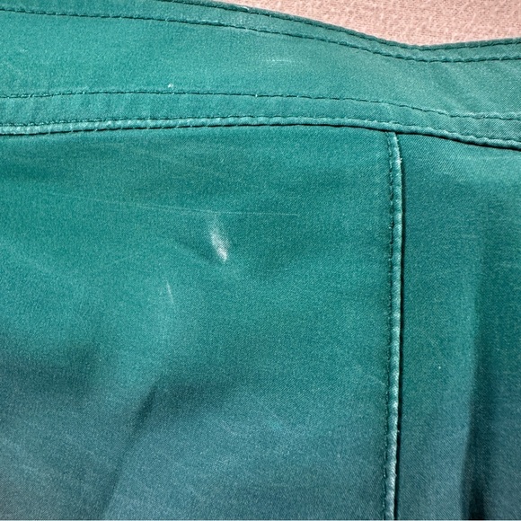 American Eagle Outfitters Green and Cream Beach Scene Swim Shorts Sz XS - Picture 8 of 11